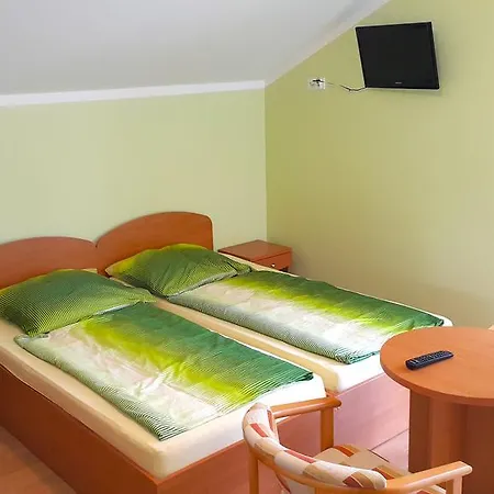 Posejdon Bed & Breakfast Grzybowo (West Pomeranian)